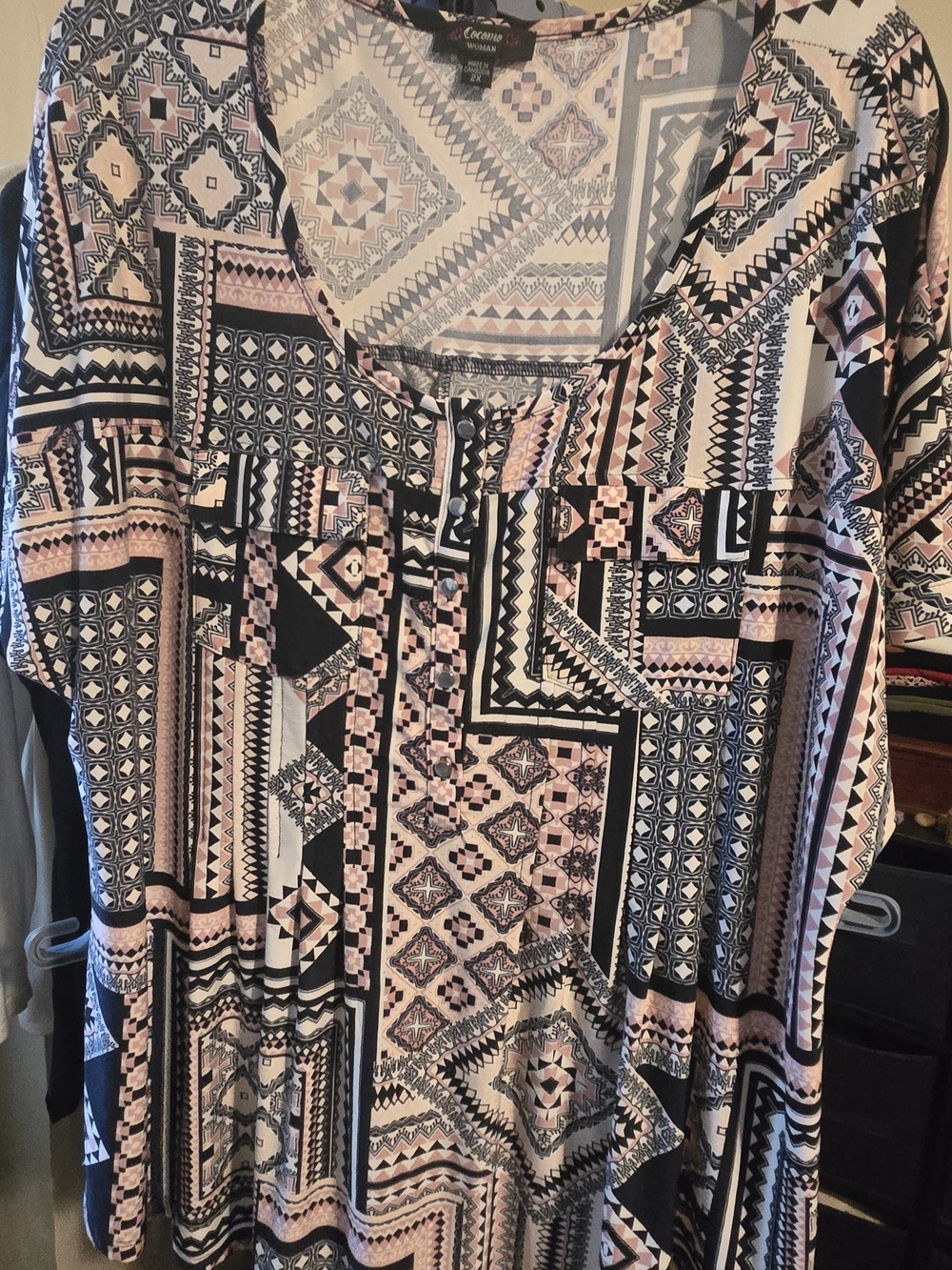 Cocomo Woman Geometric Print Top in Pink and Blue
